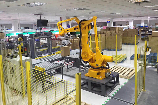 Boxes palletizing robot